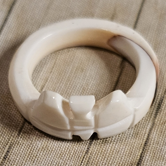 🎉Host Pick🎉 (2) Shell Carved Rings ☆ Made in Hawaii - Oahu* - Picture 5 of 11